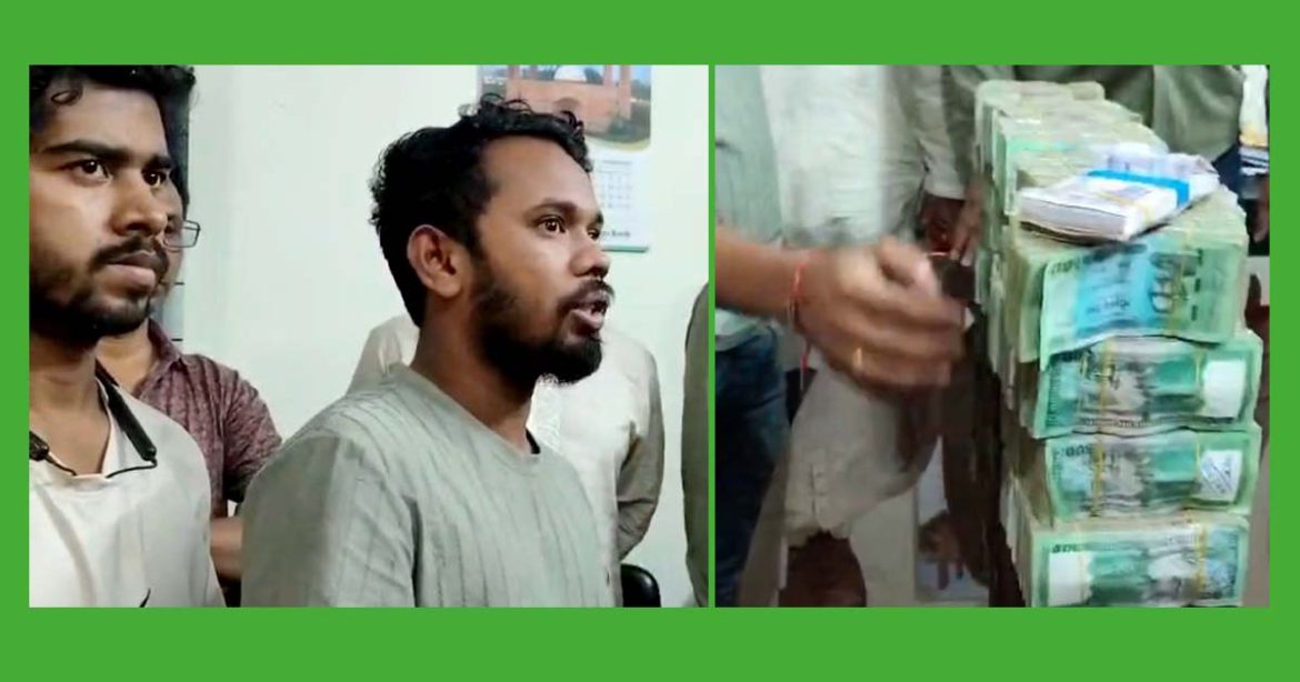 ভৈরবে বিপুল পরিমাণ নগদ অর্থসহ আটক দুই স্বর্ণকারকে থানা থেকে মুক্তি দিয়েছে পুলিশ।